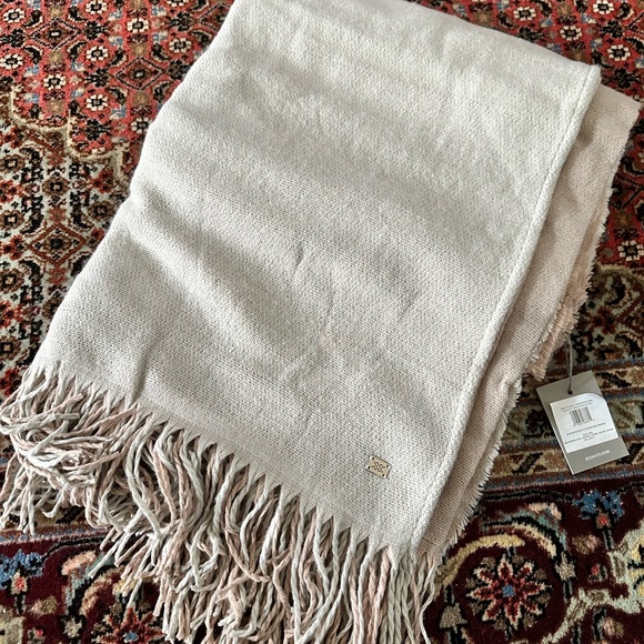 SOIA & KYO Mirel Woven Scarfigan with Fringe - Picture 5 of 5